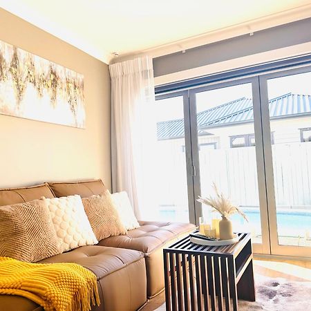 Summer Holiday 4 Bedrooms House In Hamilton With Pool And Spa מראה חיצוני תמונה