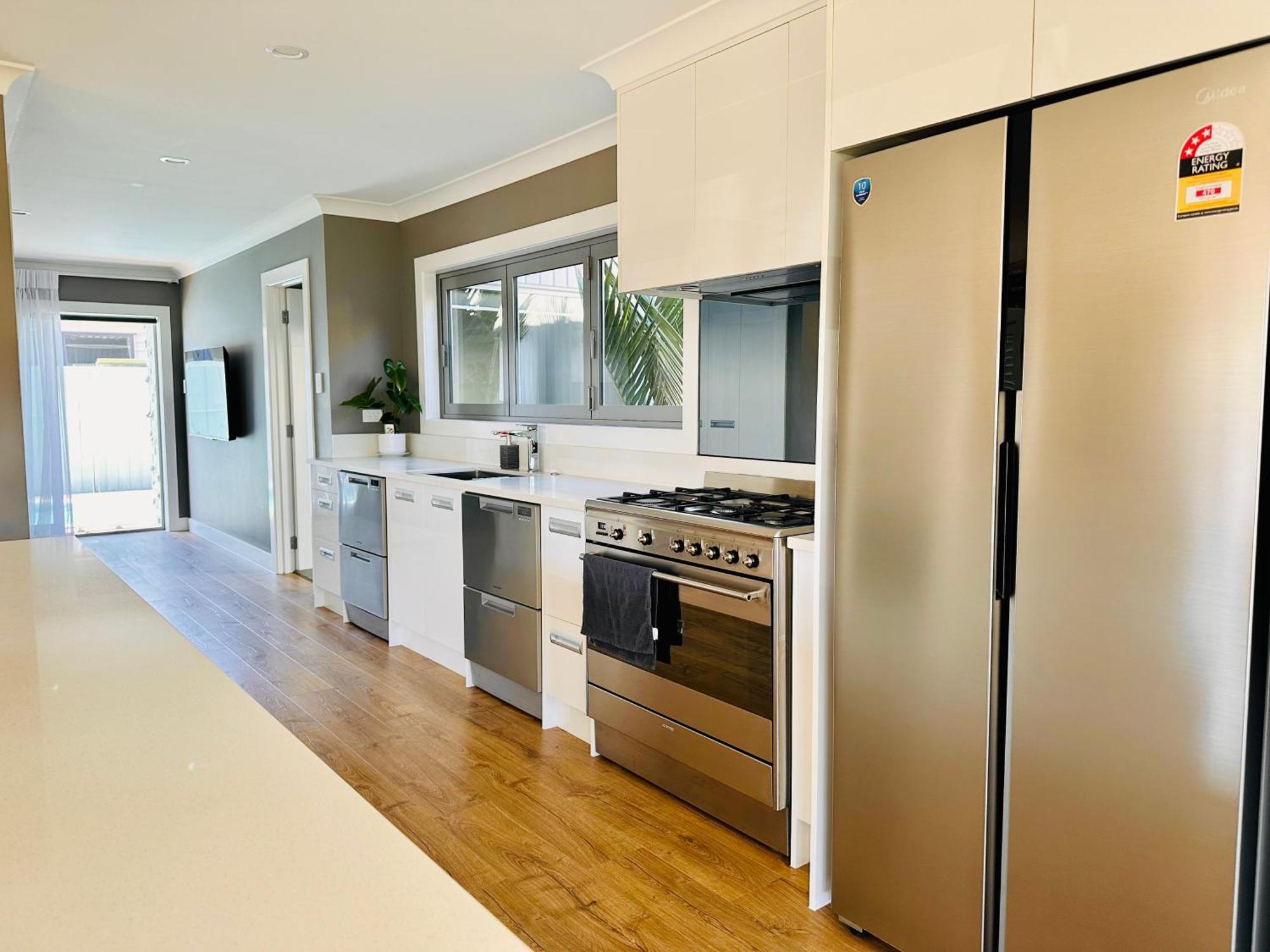 Summer Holiday 4 Bedrooms House In Hamilton With Pool And Spa מראה חיצוני תמונה