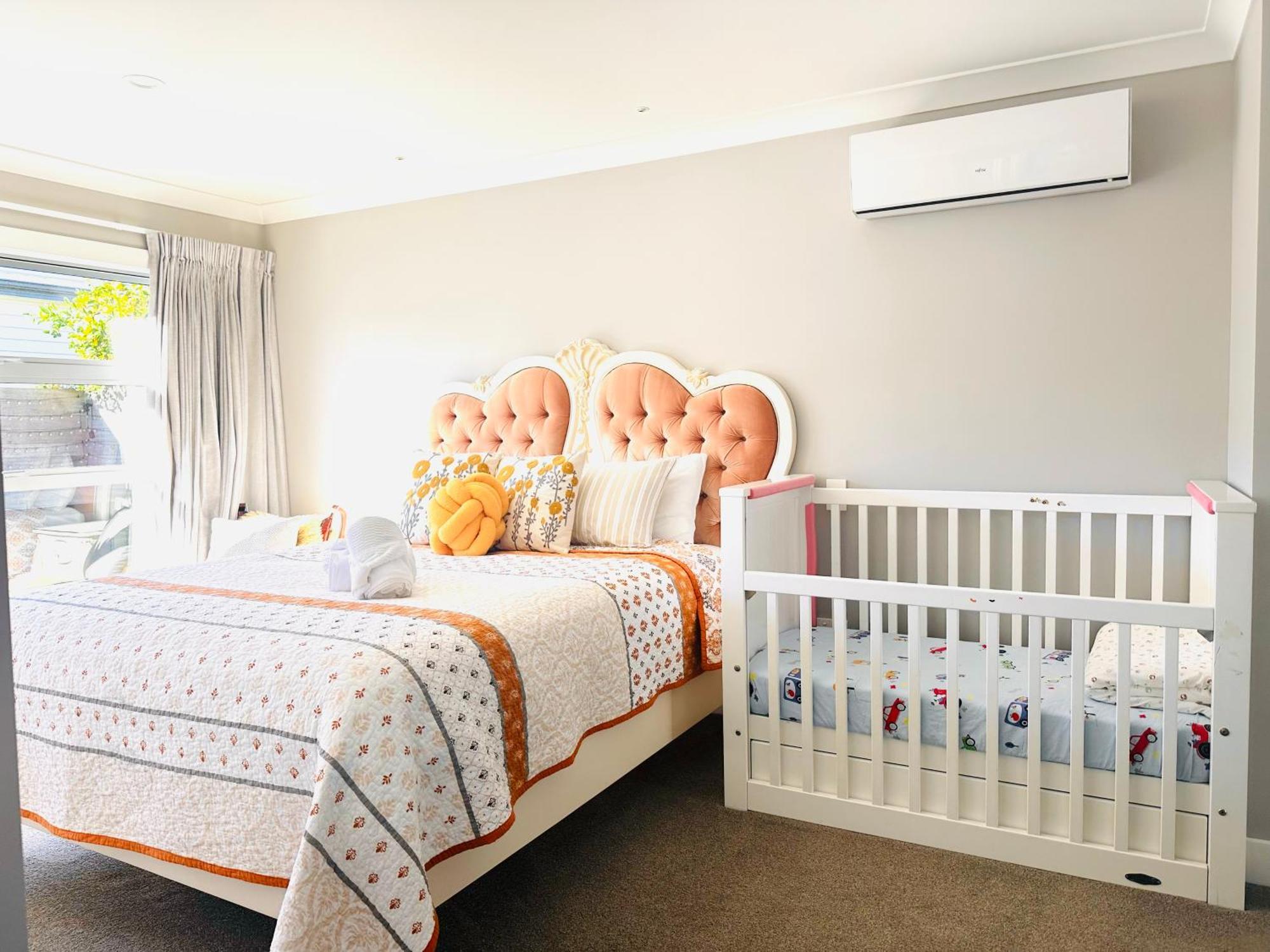 Summer Holiday 4 Bedrooms House In Hamilton With Pool And Spa מראה חיצוני תמונה